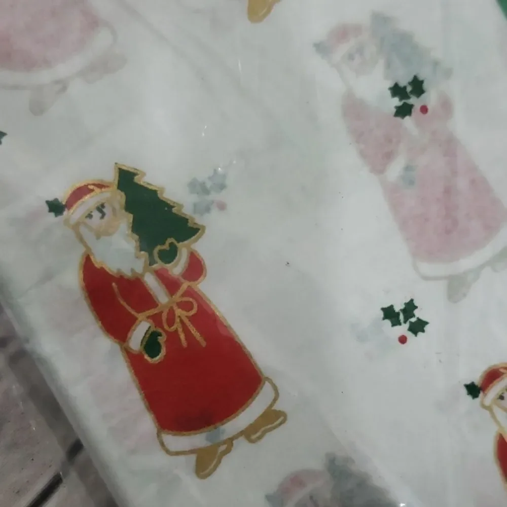 NWT Vintage Cleo Christmas Santa Gift Wrap